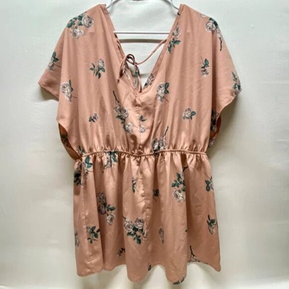 Torrid Wrap Front Blouse Women's 2X Pink Floral Lightweight Short Sleeve Tunic - Picture 2 of 5